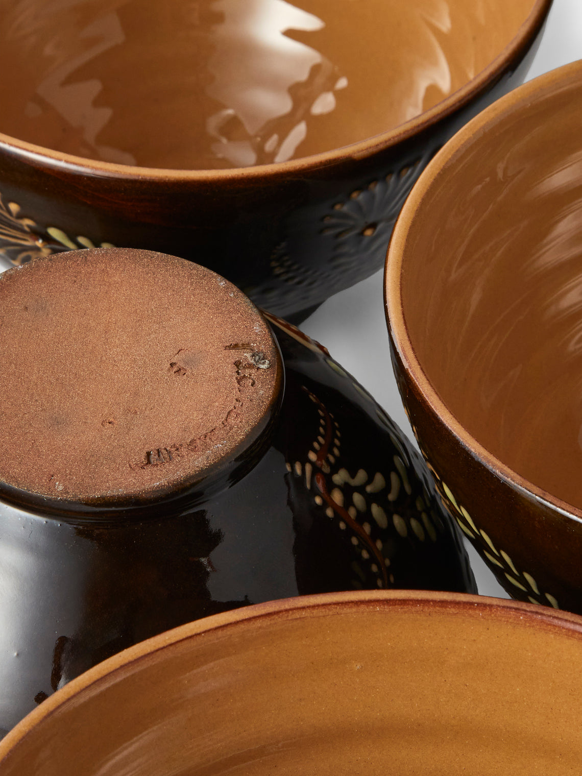 Poterie d’Évires - Flowers Hand-Painted Ceramic Grand Bowls (Set of 4) - Dark Brown - ABASK
