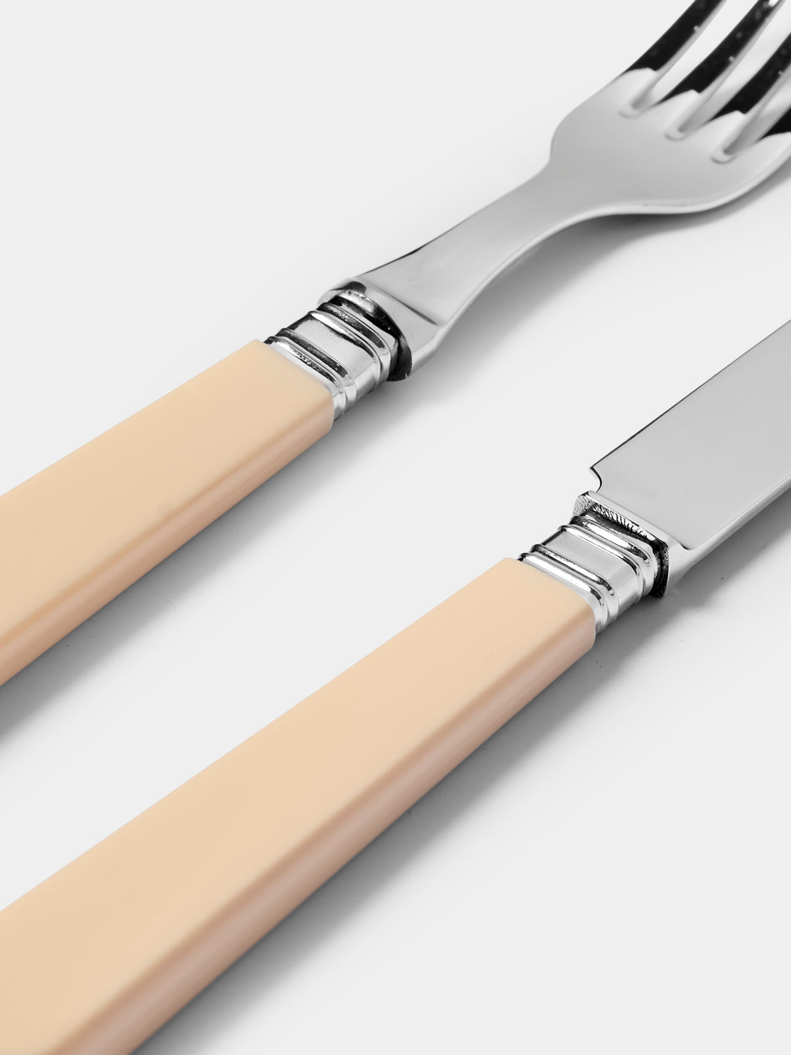 Alain Saint-Joanis - | Set of 4 Pieces | Joyau Resin Dinner Cutlery - Cream - ABASK