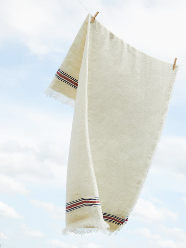 The House Of Lyria - Generosita Large Handwoven Linen Towel -  - ABASK
