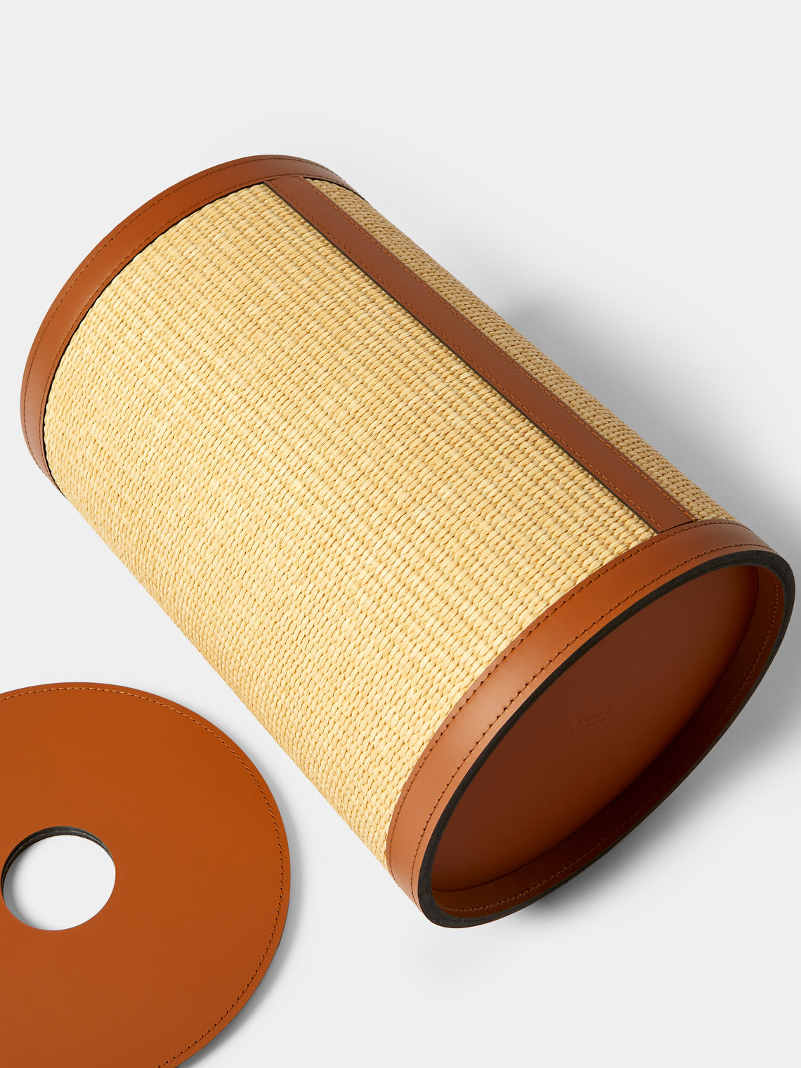 Pinetti - Aurora Leather Lidded Wastepaper Basket - Camel - ABASK