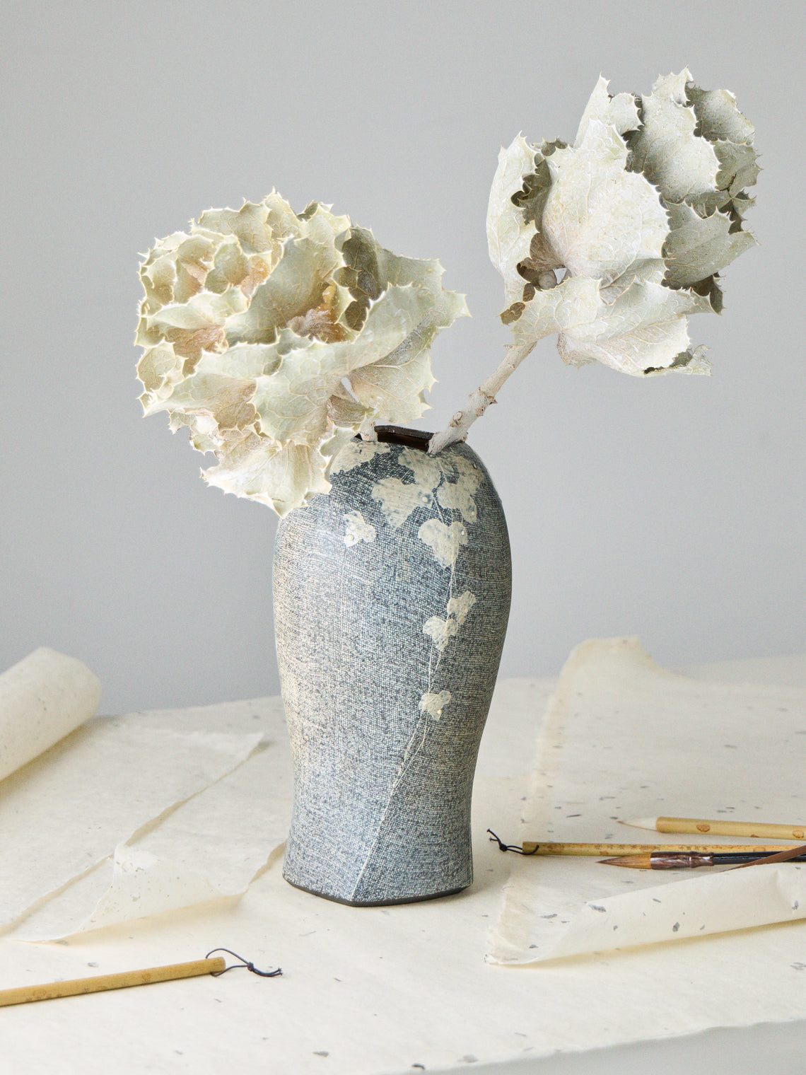 Masumi Ando - Textured Ceramic Vase (12in/30.5cm) - Gray - ABASK