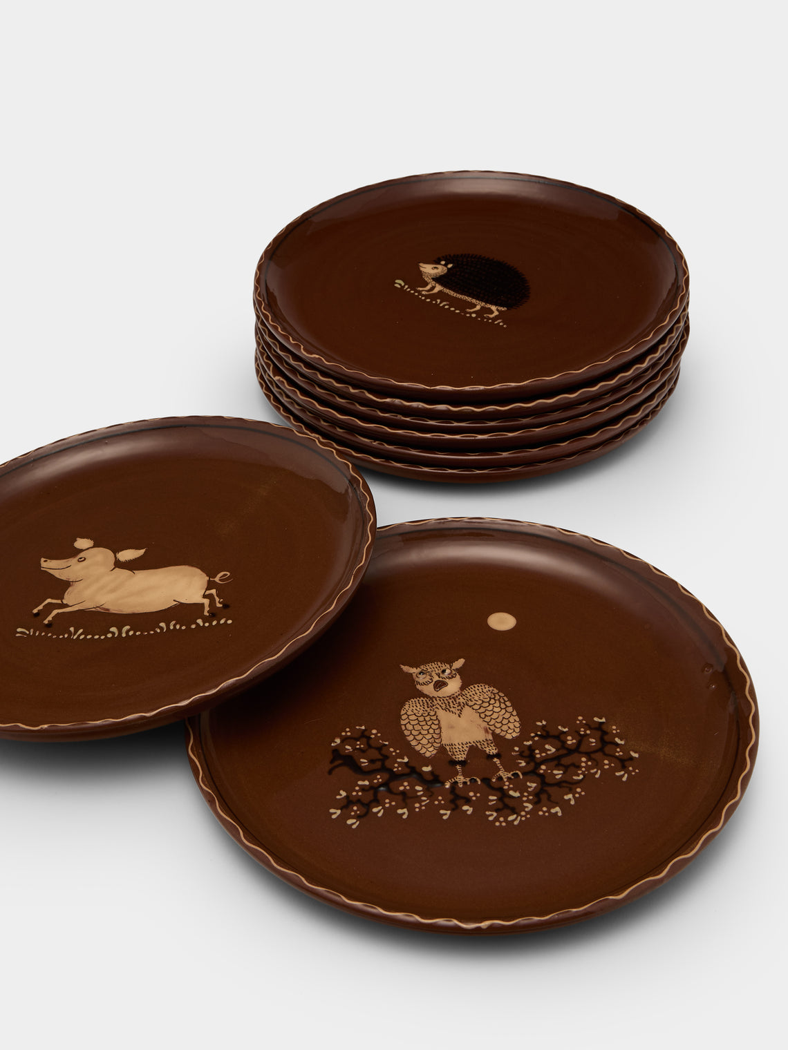 Poterie d’Évires - Animals Hand-Painted Ceramic Plates – 9.5in/24cm (Set of 8) - Light brown - ABASK
