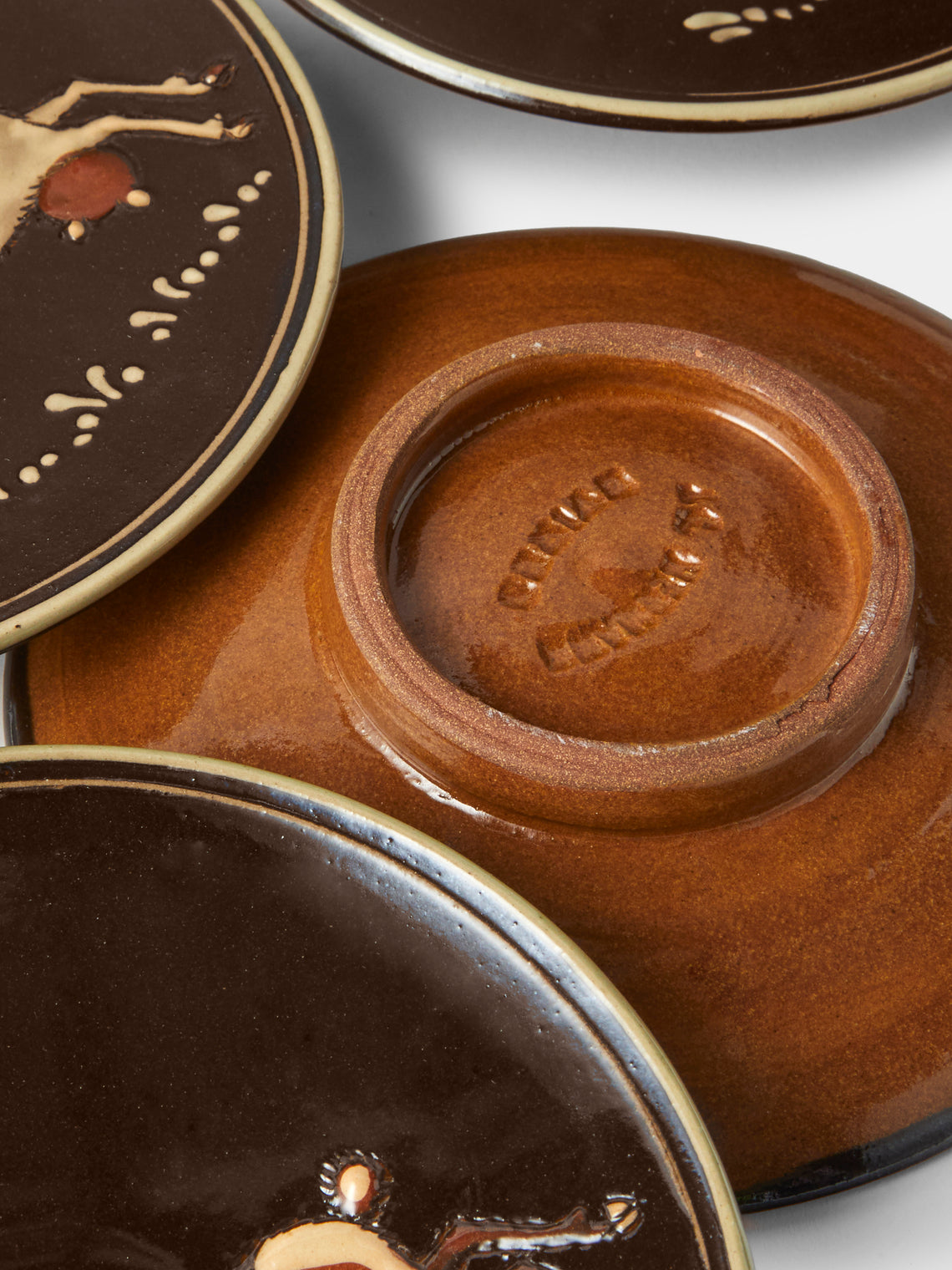 Poterie d’Évires - Animals Hand-Painted Ceramic Plates – 5.5in/14cm (Set of 4) - Dark Brown - ABASK