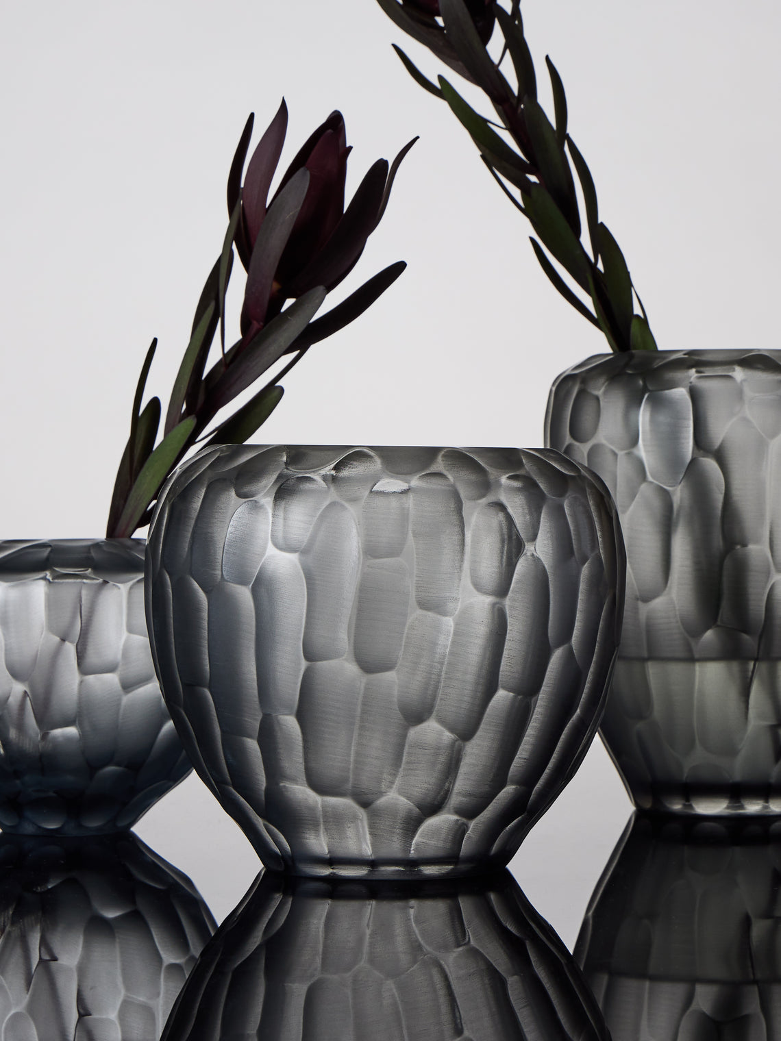 Micheluzzi Glass - Goccia Acciaio Bamboo Hand-Blown Murano Glass Vase (8in/20cm) - Gray - ABASK