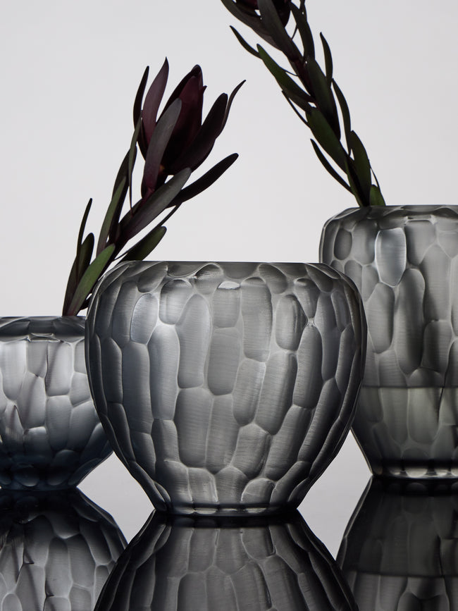 Micheluzzi Glass - Goccia Acciaio Bamboo Hand-Blown Murano Glass Vase (8in/20cm) - Gray - ABASK