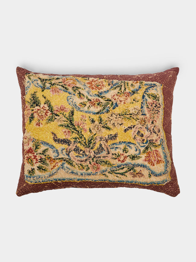 By Walid - 18th-Century English Needlepoint Linen Cushion -  - ABASK - 