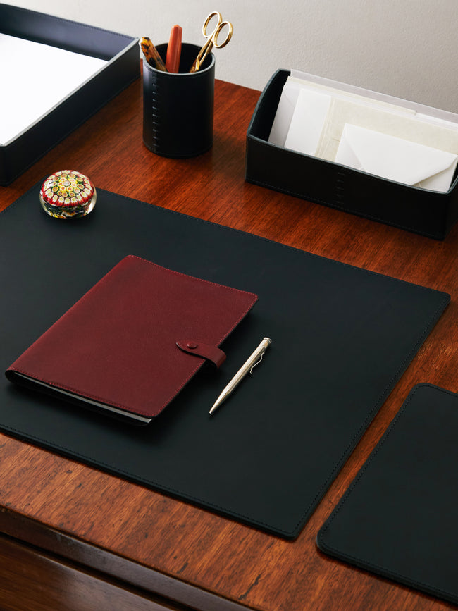 Beige Todi Leather Desk Set By Rabitti 1969 ABASK Beige todi leather desk set by rabitti 1969 abask