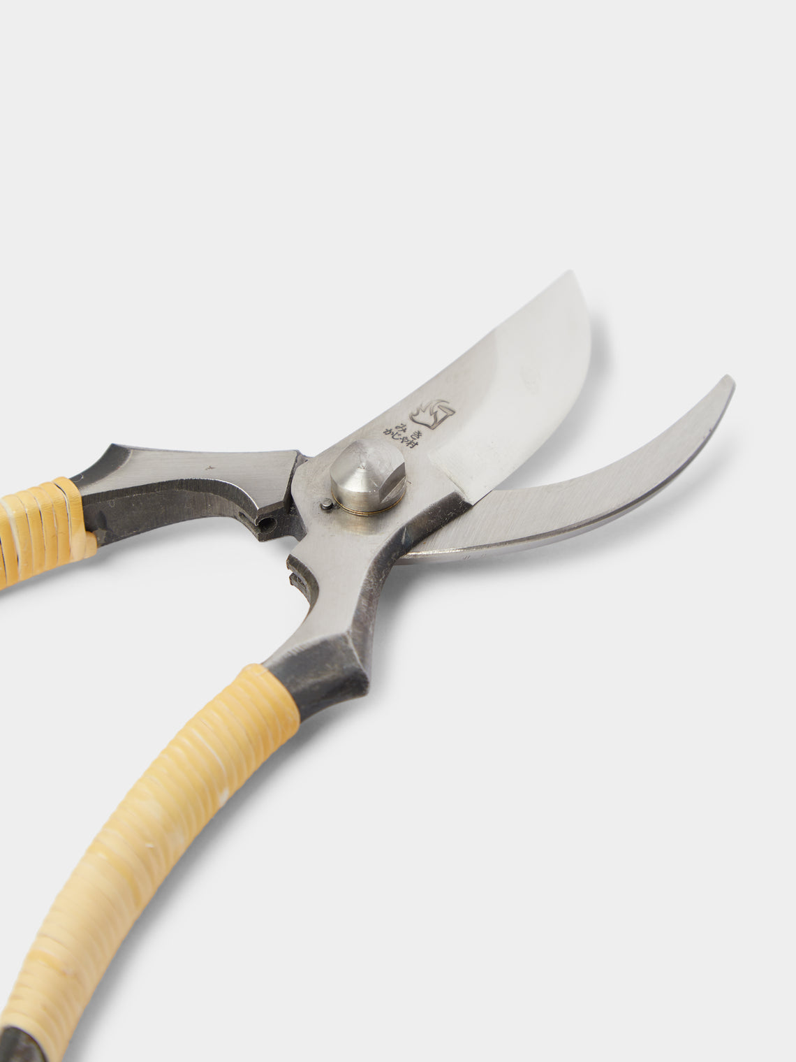 Onoyoshi Hamono - Pruning Secateurs with Rattan Handles -  - ABASK