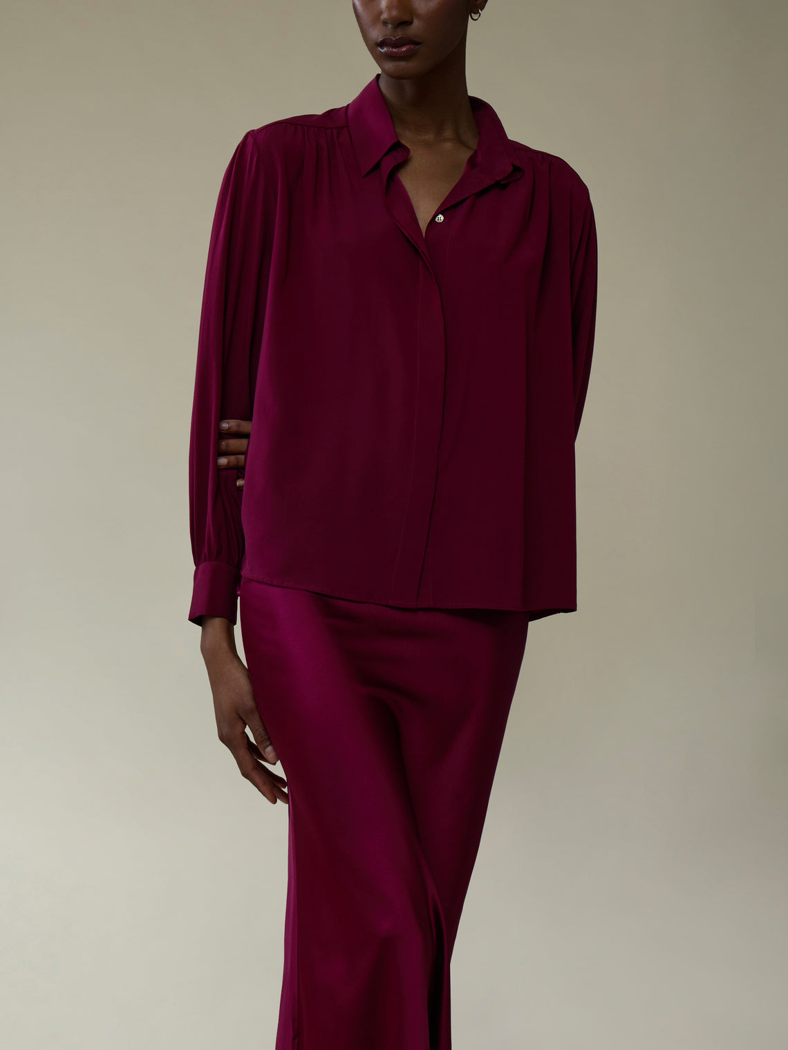 Ryan Roche - Silk Collared Blouse | Size: S - Red - ABASK