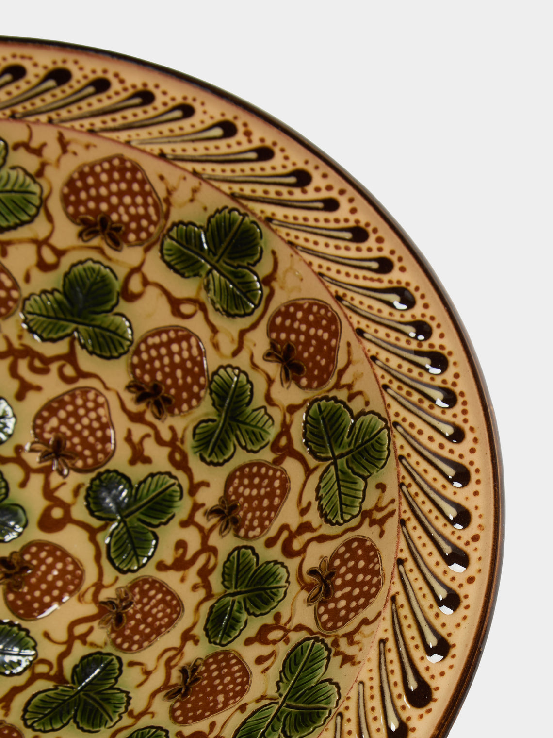 Poterie d’Évires - Strawberries Hand-Painted Ceramic Serving Bowl - Cream - ABASK