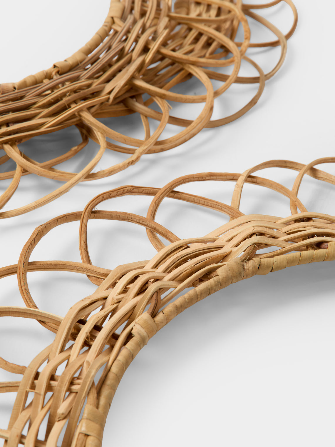 Artesanías del Atlántico - | Set of 4 | Bejuco Handwoven Palm Ring Placemats - Natural - ABASK