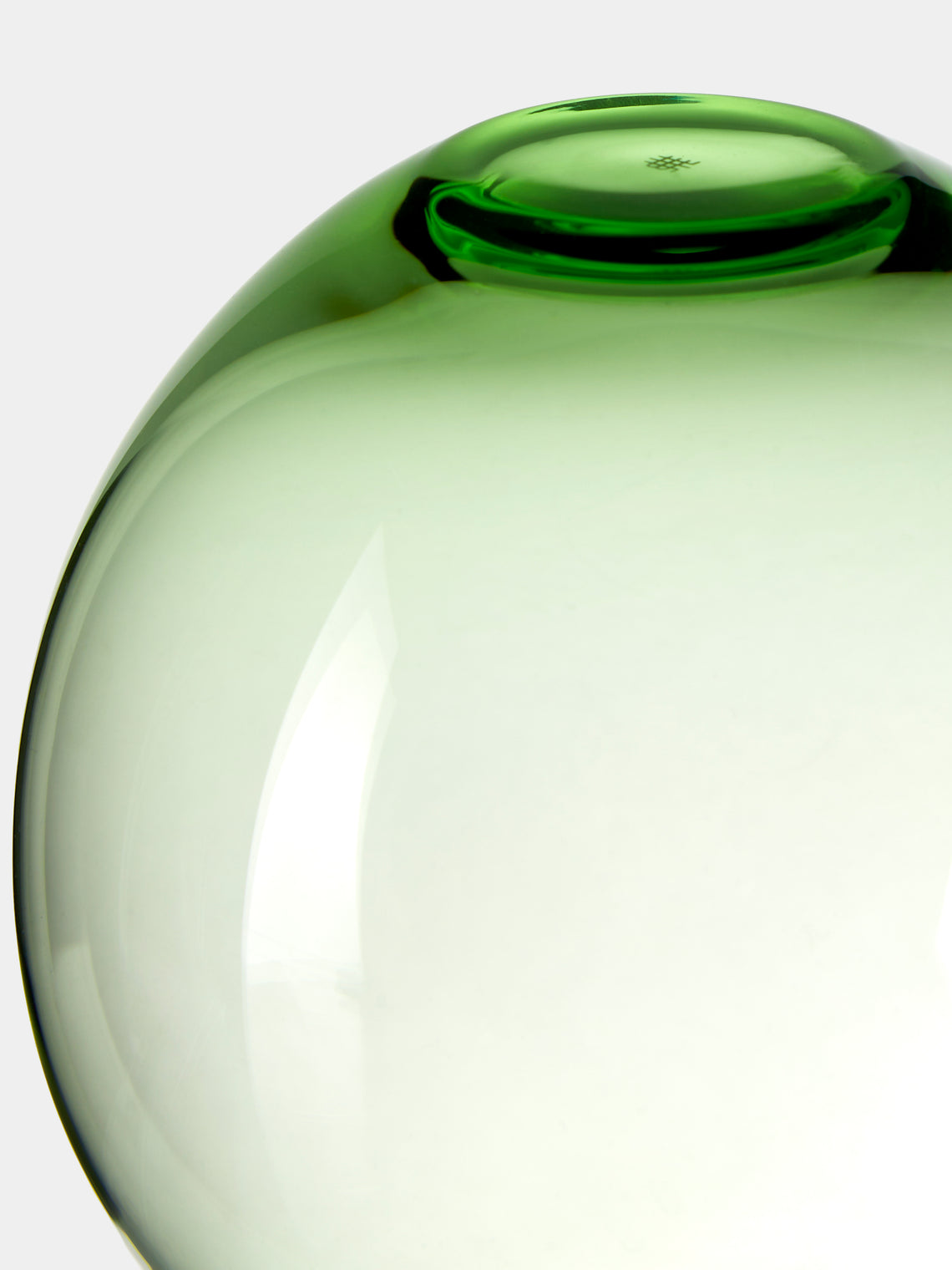 Lobmeyr - BV60 Flower Crystal Bud Vase (4in/10cm) - Green - ABASK