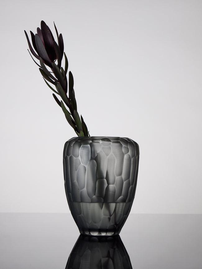 Micheluzzi Glass - Goccia Acciaio Bamboo Hand-Blown Murano Glass Vase (9in/23cm) - Gray - ABASK