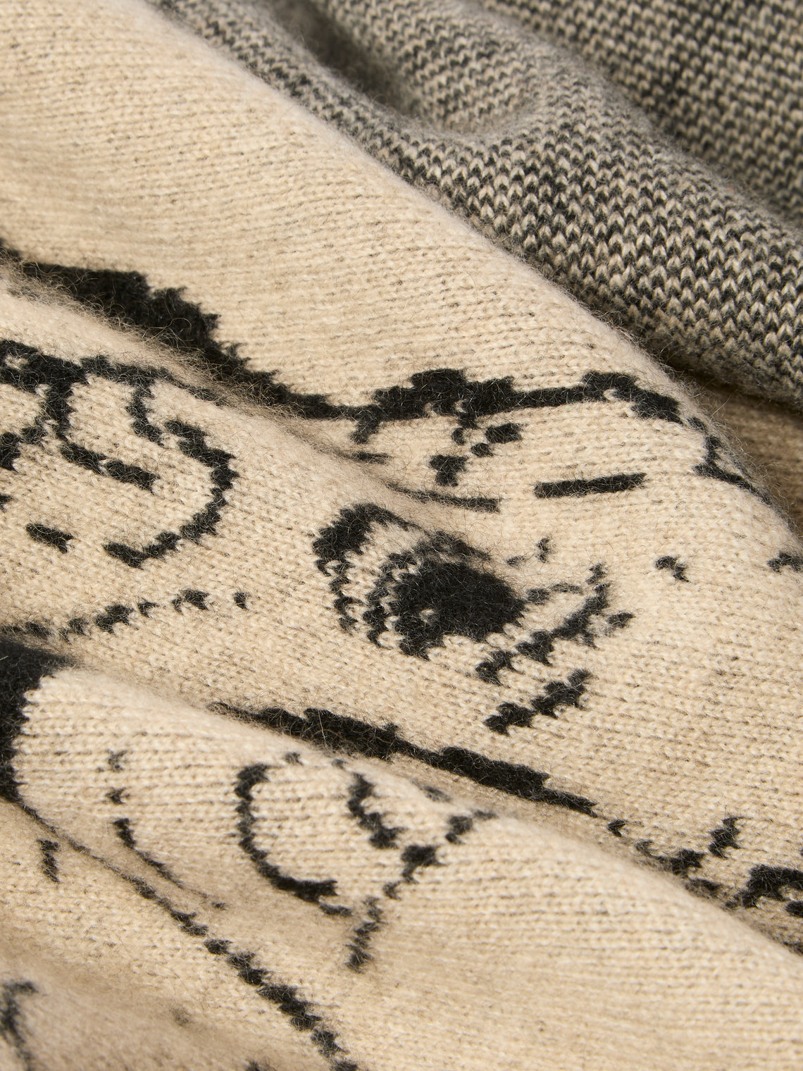 Saved NY - Dynamism Dog Cashmere Throw (79in/2m) - White - ABASK