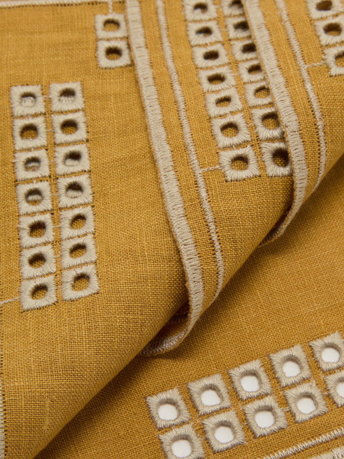 Borgo delle Tovaglie - Erica Embroidered Linen Cocktail Napkins (Set of 12) - Yellow - ABASK
