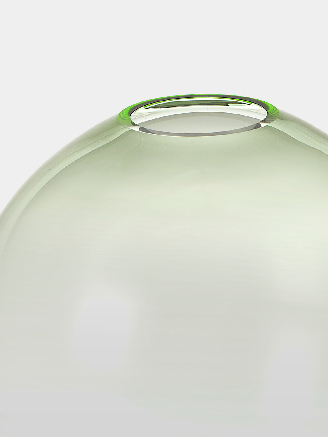 Lobmeyr - BV60 Flower Crystal Bud Vase (4in/10cm) - Green - ABASK