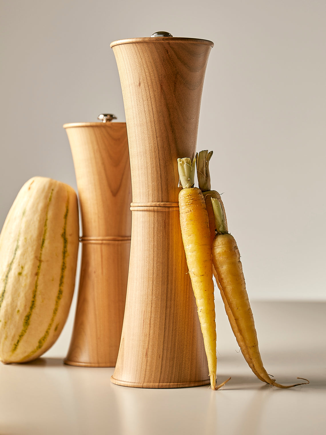 Yamani Woodworks - Hand-Turned Wood Pepper Mill (9in/23cm) - Brown - ABASK