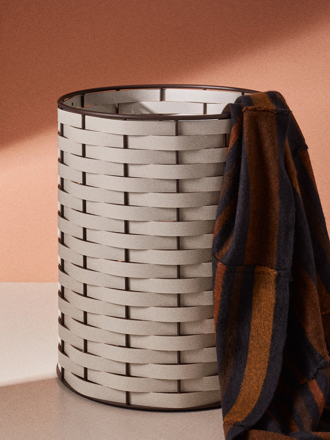 Rudi - Nassa No. 13 Leather Round Basket - White - ABASK