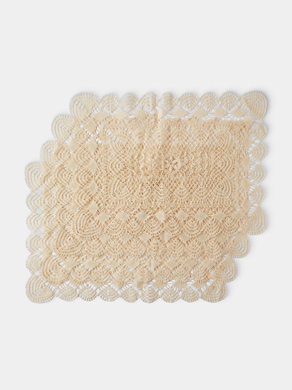 Rolane du Dreuih Creations - Lacework Linen Medium Oblong Placemats (Set of 4) - Cream - ABASK