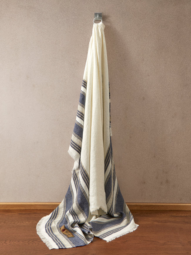 The House of Lyria - Linen Throw (75in/1.9m) - Cream - ABASK