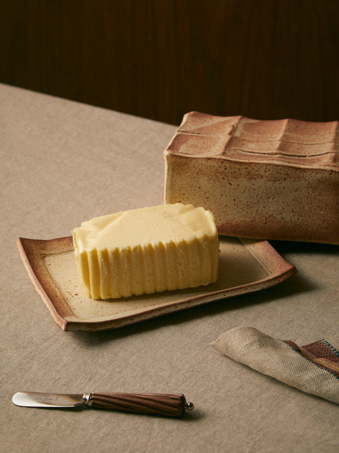 Adam Ross - Hand-Thrown Ceramic Faceted Butter Dish - Beige - ABASK