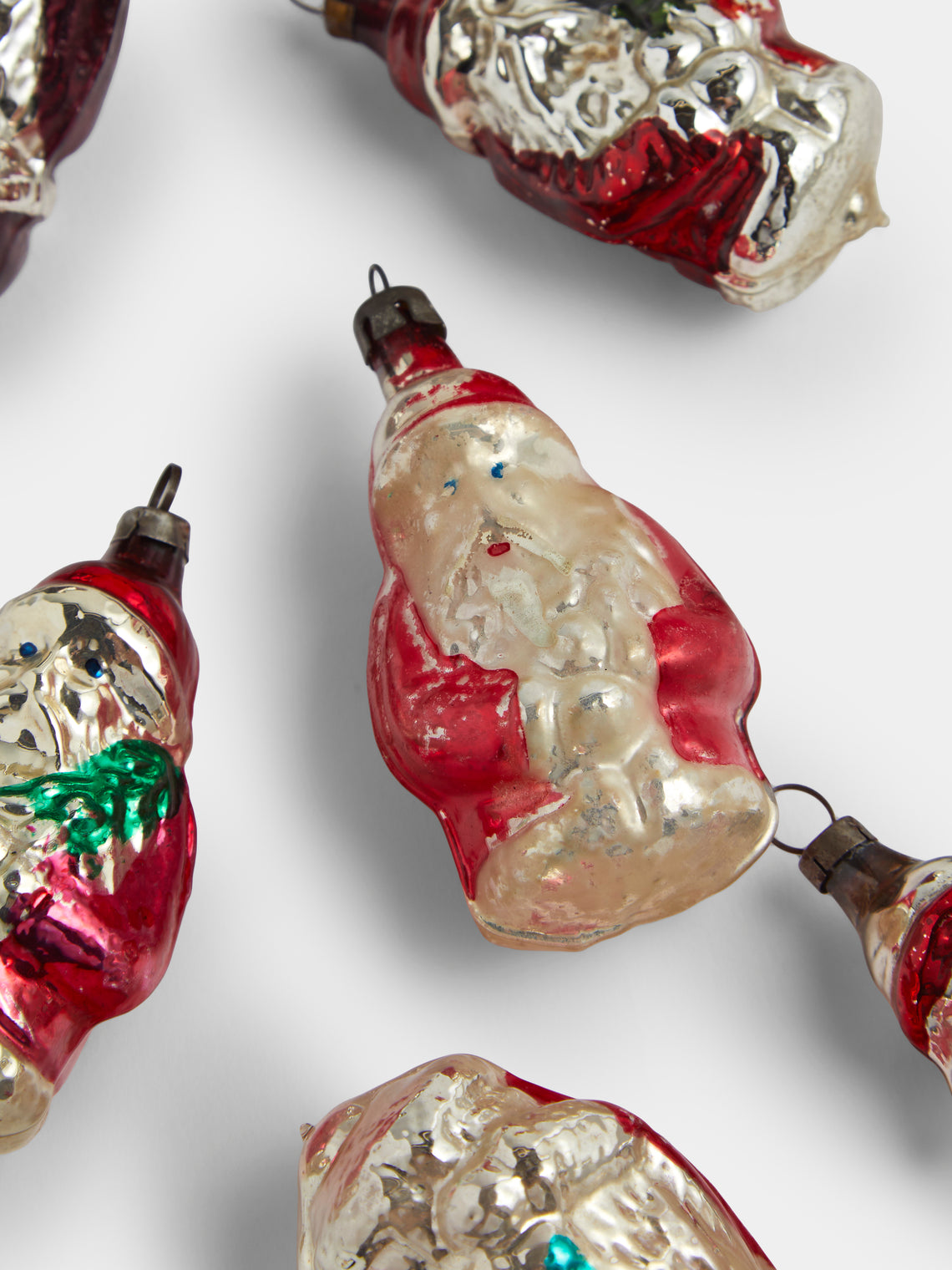 Antique and Vintage - Early-20th-Century Father Christmas Glass Baubles (Set of 6) - Red - ABASK