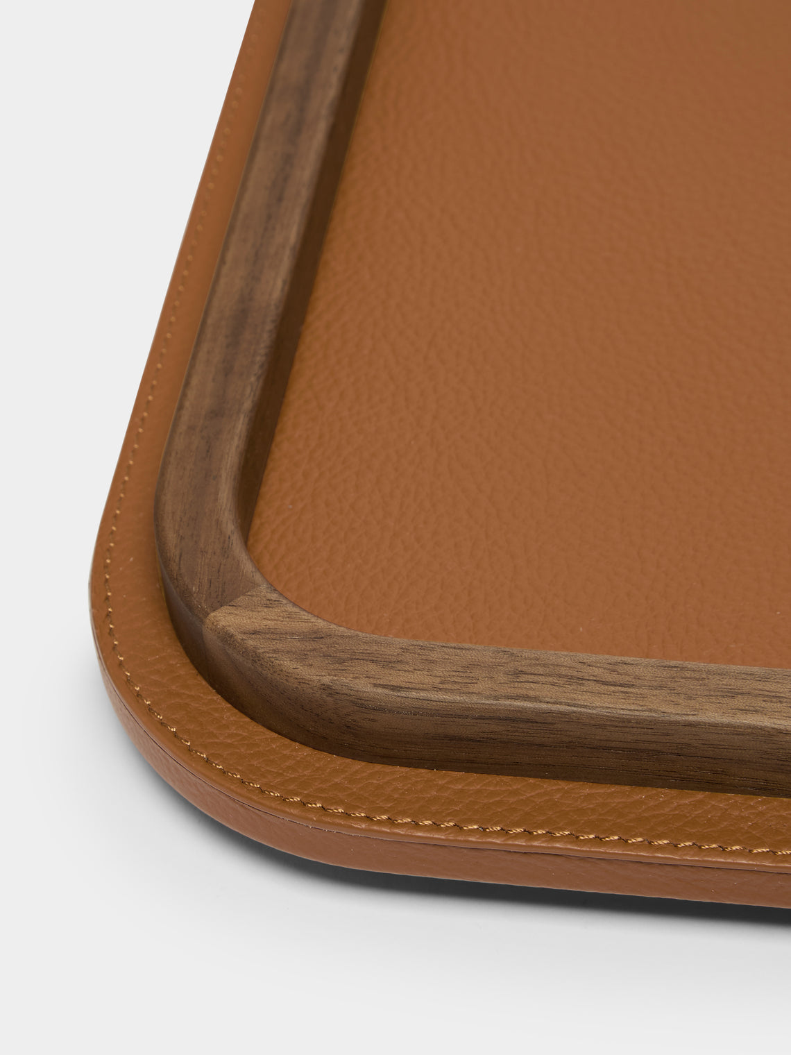 Giobagnara x Poltrona Frau - Walnut and Leather Tray (18.5in/47cm) - Tan - ABASK