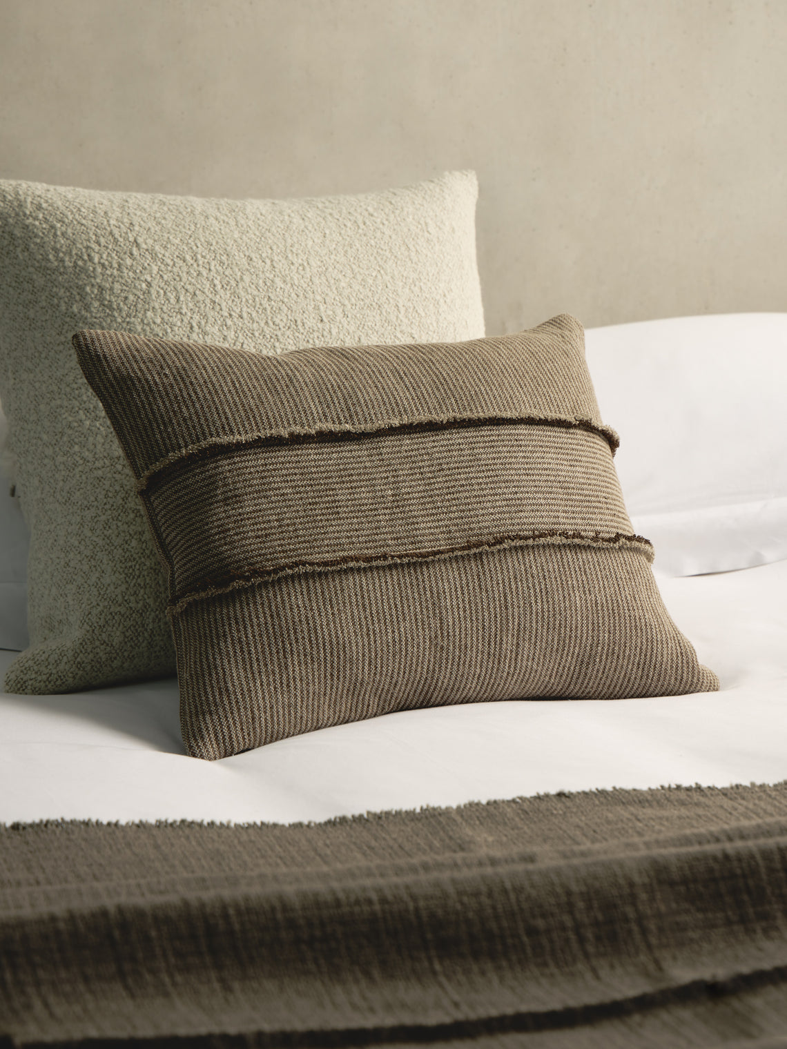 De Le Cuona - Salopette Linen Fringed-Panel Cushion (19.5in/50cm) - Green - ABASK