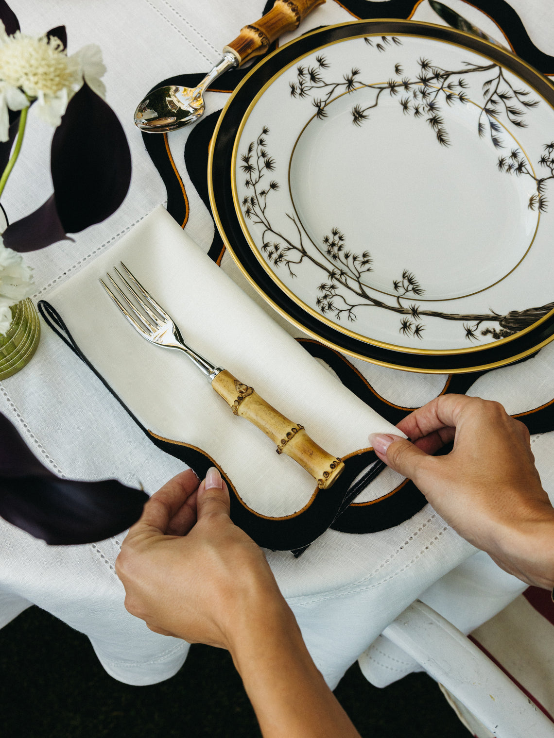 Cosima Swayze - | Set of 4 | x Los Encajeros Wave Linen Napkins - Multiple - ABASK