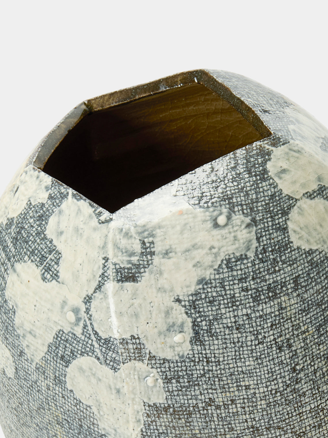 Masumi Ando - Textured Ceramic Vase (12in/30.5cm) - Gray - ABASK