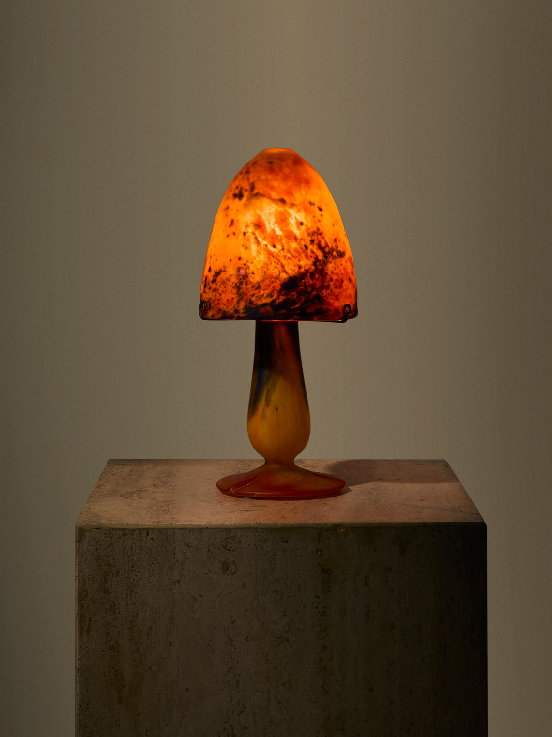 Antique and Vintage - Early-20th-Century Art Nouveau Mushroom Glass Table Lamp - Orange - ABASK