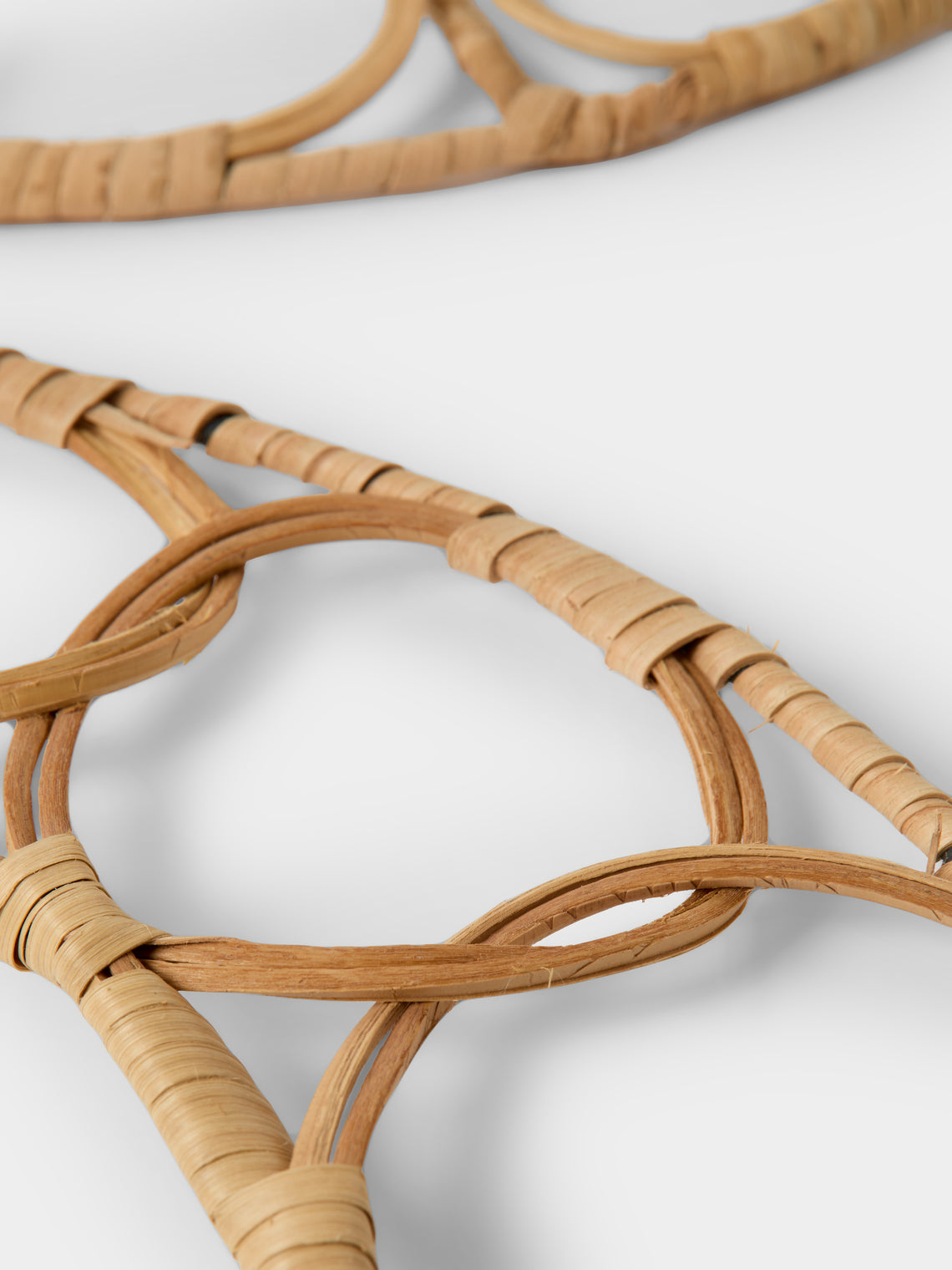 Artesanías del Atlántico - | Set of 4 | Bejuco Handwoven Palm Knotted Placemats - Natural - ABASK