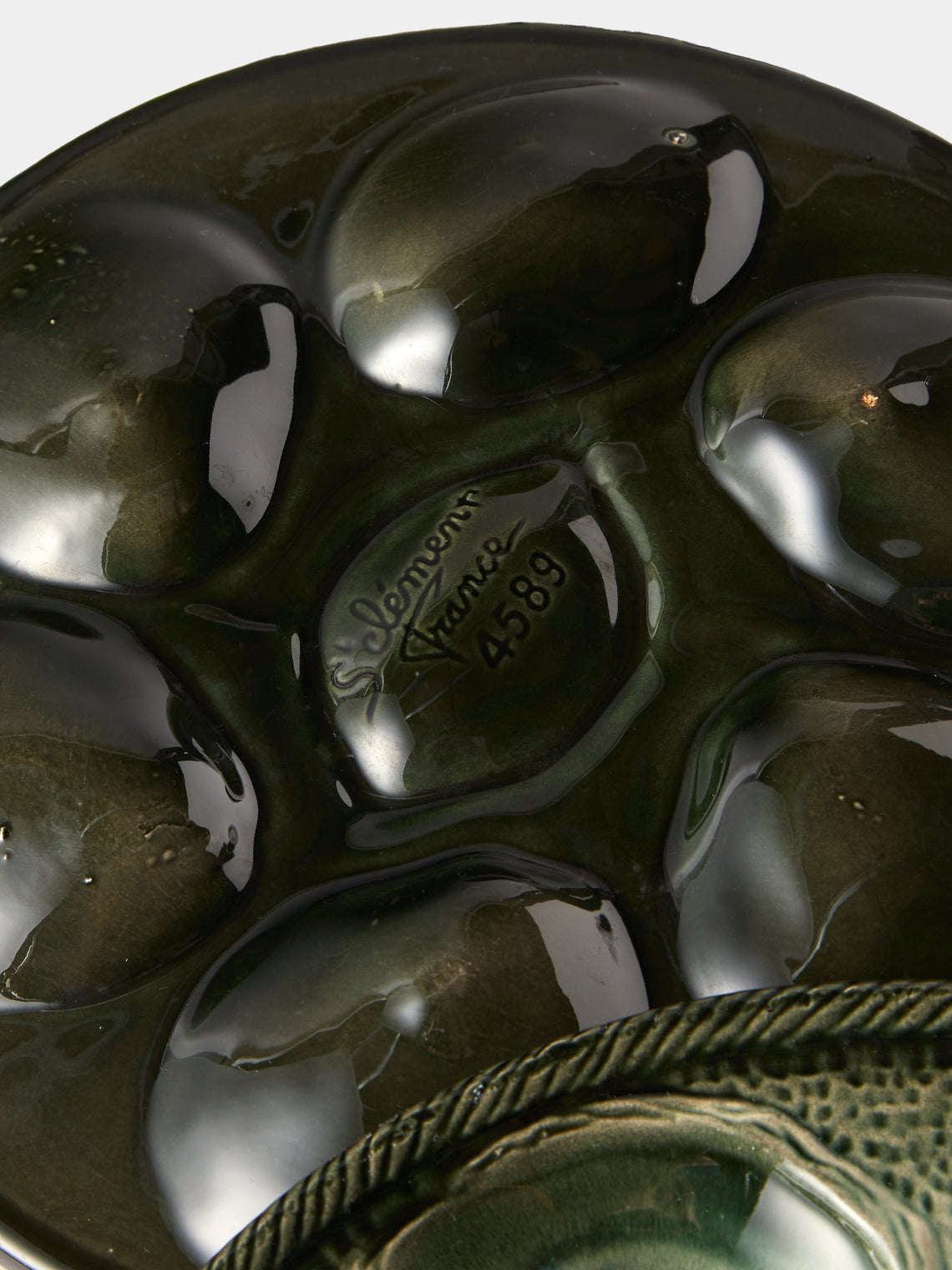 Antique and Vintage - Mid-Century Majolica Ceramic Oyster Plates (Set of 10) - Multiple - ABASK