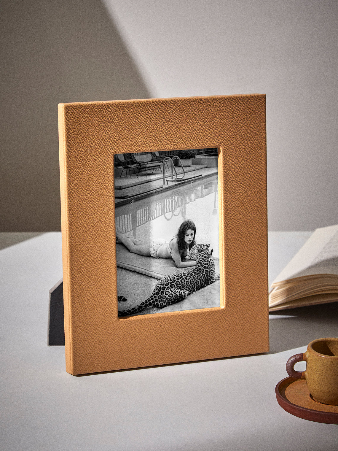 Pinetti - Leather Photo Frame (5x7”) - Beige - ABASK