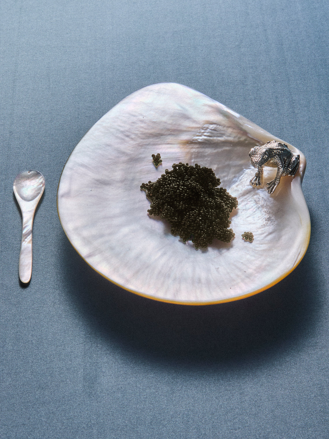 Objet Luxe - Frog Silver-Plated and Mother-of-Pearl Plate - Cream - ABASK