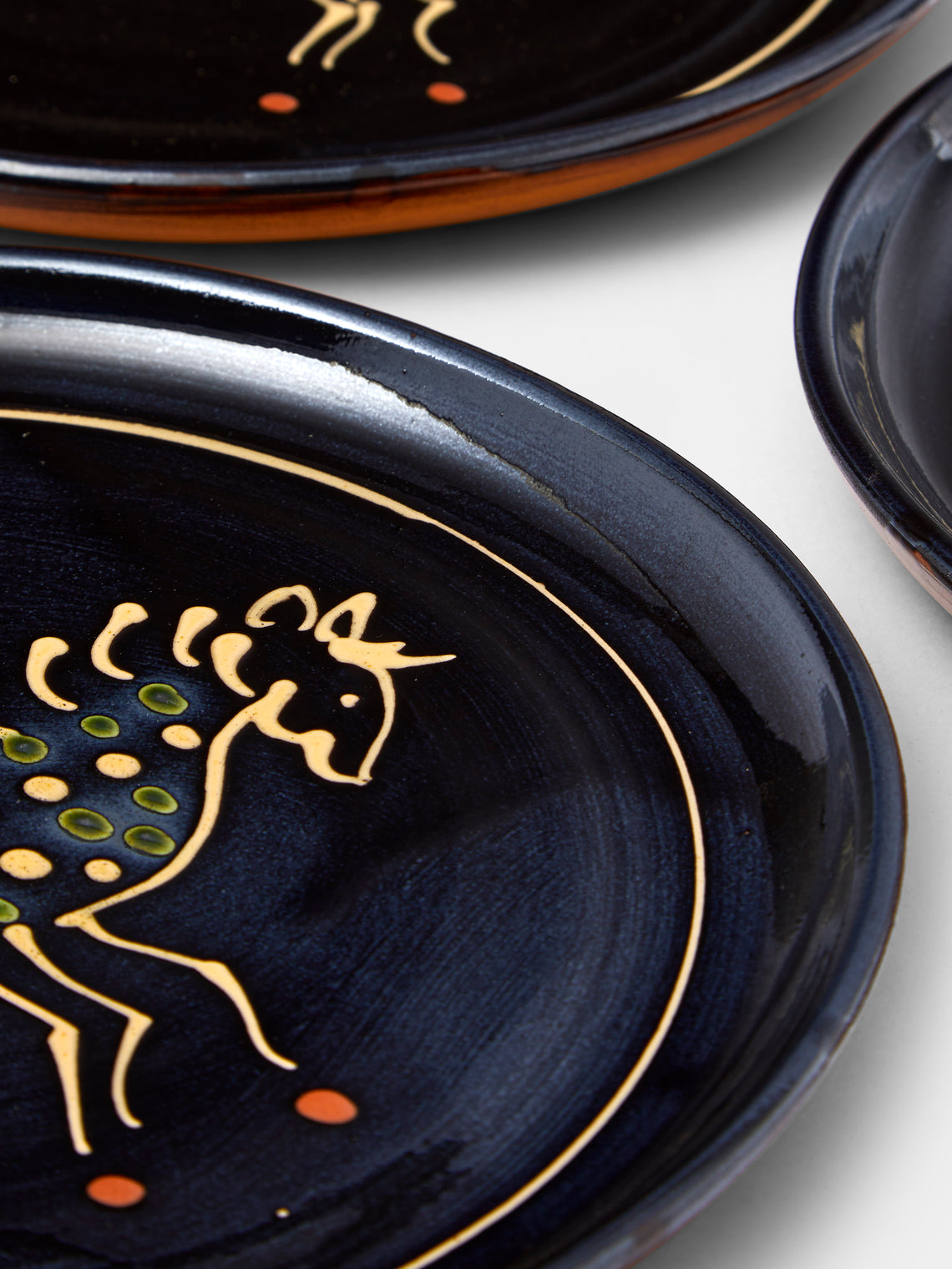 Horse Hand-Glazed Slipware Dinner Plates 10in/25.5cm (Set of 4)