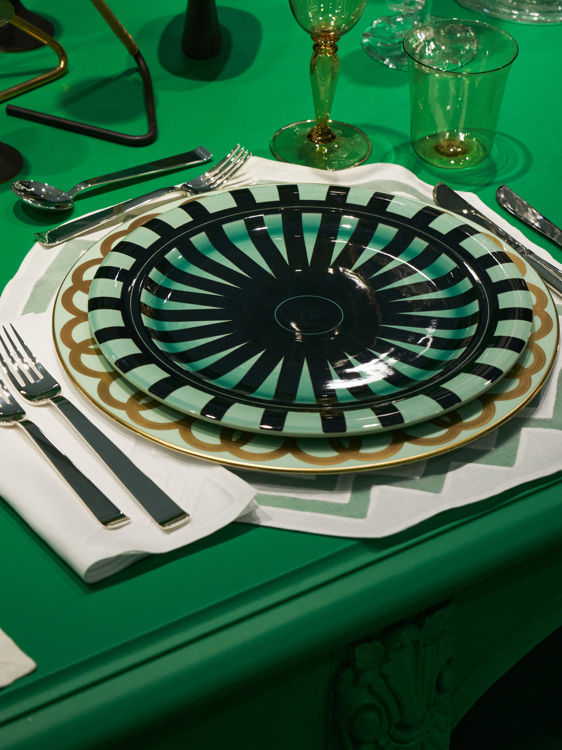 Hedwig Bollhagen - Ritzen Hand-Painted Ceramic Dinner Plates (Set of 4) - Green - ABASK