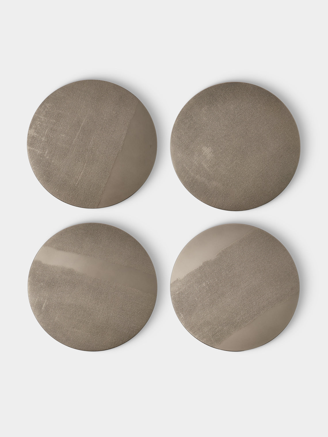 MAAR Design - | Set of 4 | Platino Hand-Painted Lacquered Placemats - Gray - ABASK - 
