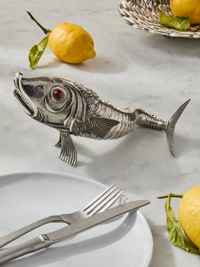 Antique and Vintage - 1960s Sterling Silver Articulating Fish - Silver - ABASK