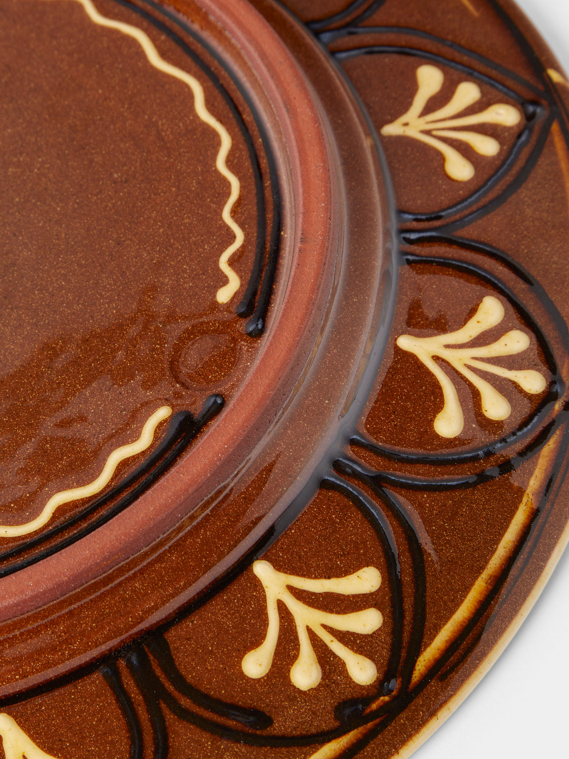 Fitch & McAndrew - Dahlias Slipware Serving Plate (13.4in/34cm) - Yellow - ABASK