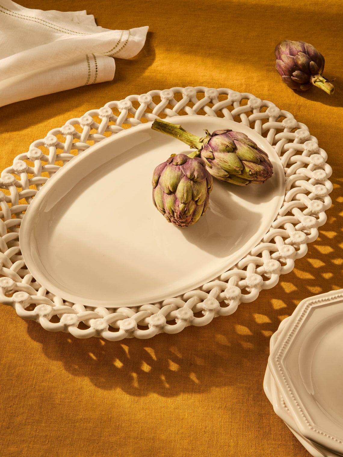 Maison Pichon Uzès - Meleia Hand-Glazed Ceramic Braided Platter - White - ABASK