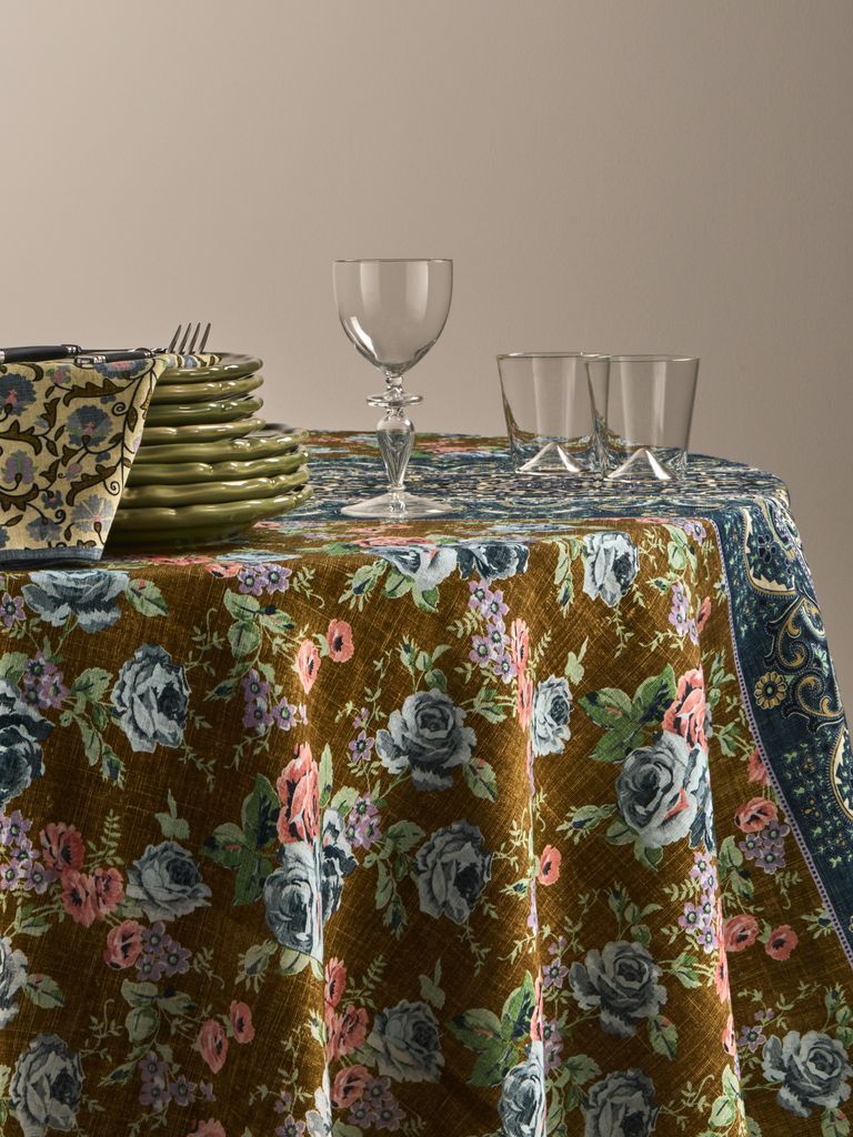 D'Ascoli - Marley Printed Linen Round Tablecloth (118in/3m) - Multiple - ABASK