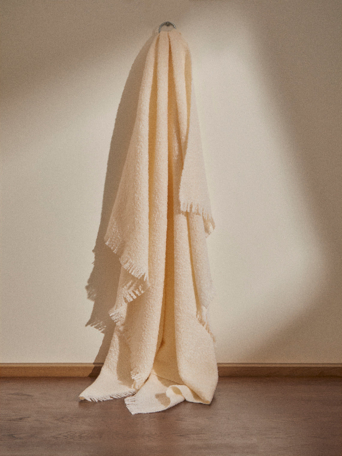 Brun de Vian-Tiran - Cirrus Handwoven Mohair Throw (71in/1.8m) - Cream - ABASK