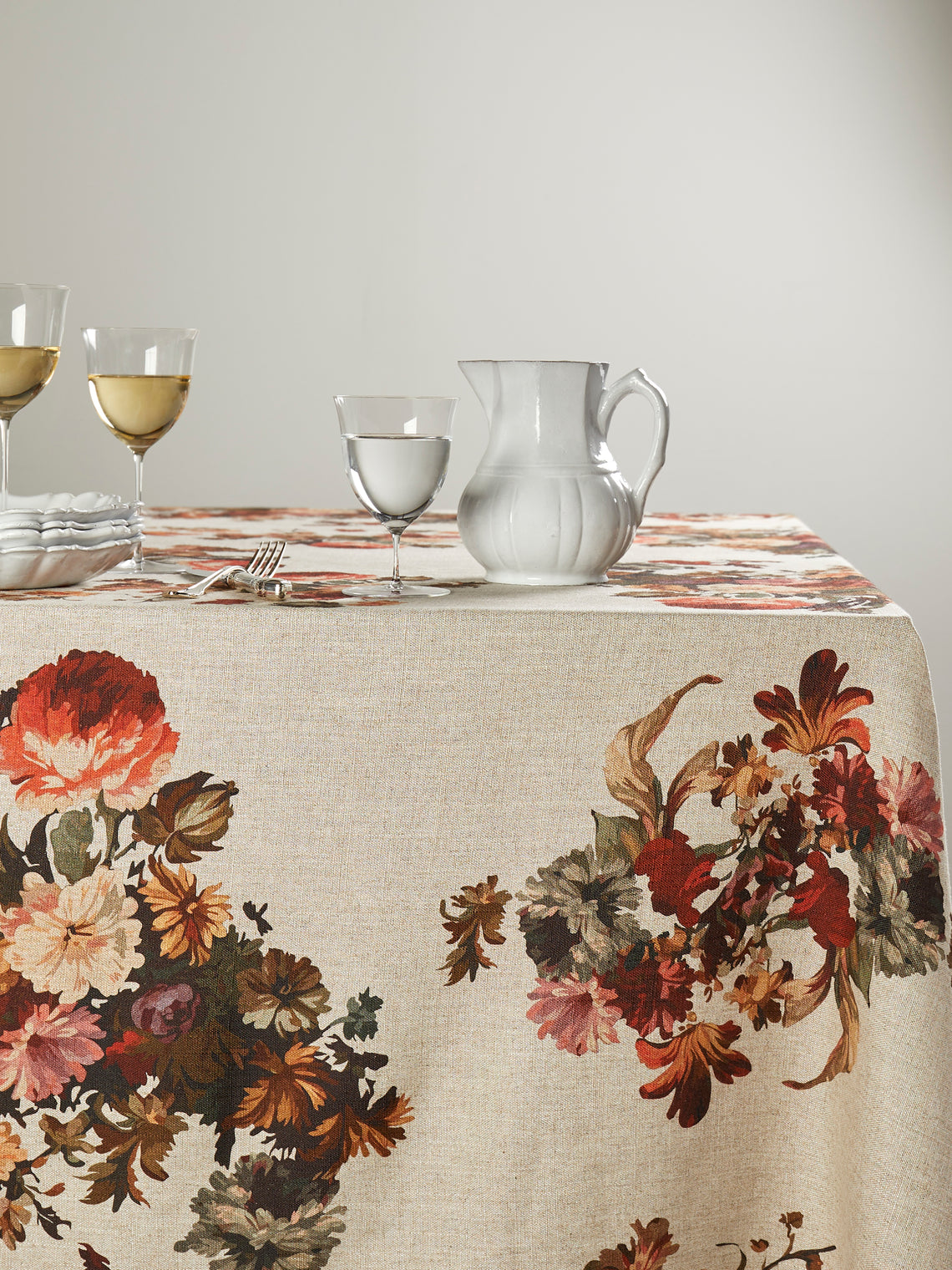 Borgo delle Tovaglie - Amalfi Embroidered Linen Round Tablecloth (110in/2.8m) - Natural - ABASK