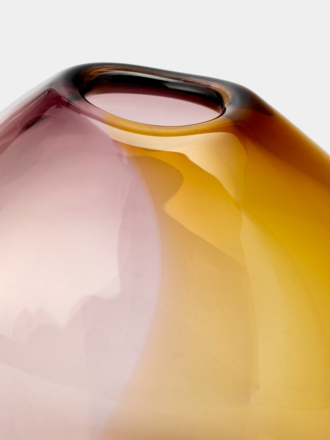 Michele Oberdieck - Heather Pod Hand-Blown Glass Bud Vase (5.5in/14cm) - Pink - ABASK