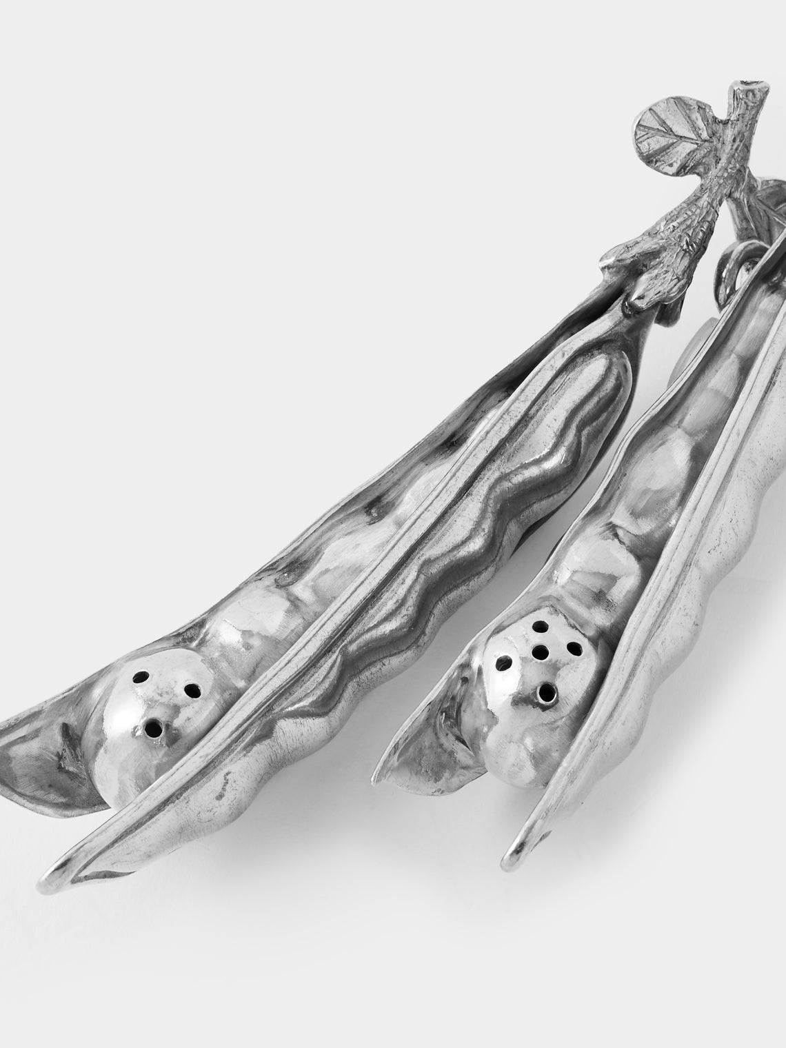 Au Bain Marie - | Set of 2 | Pea Pod Pewter Salt and Pepper Shakers - Silver - ABASK