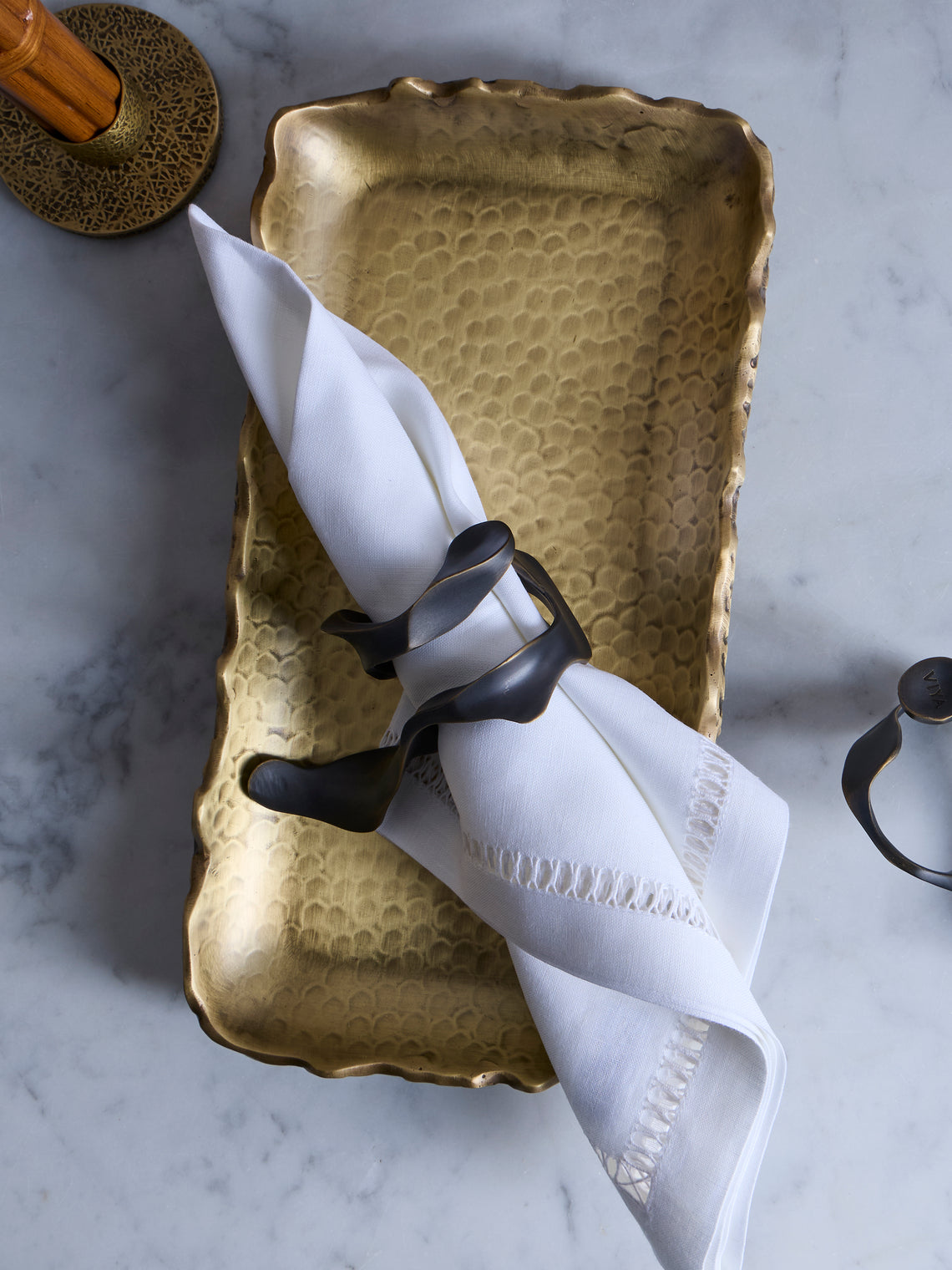 Viya - | Set of 4 | Under the Banyan Brass Napkin Rings - Black - ABASK