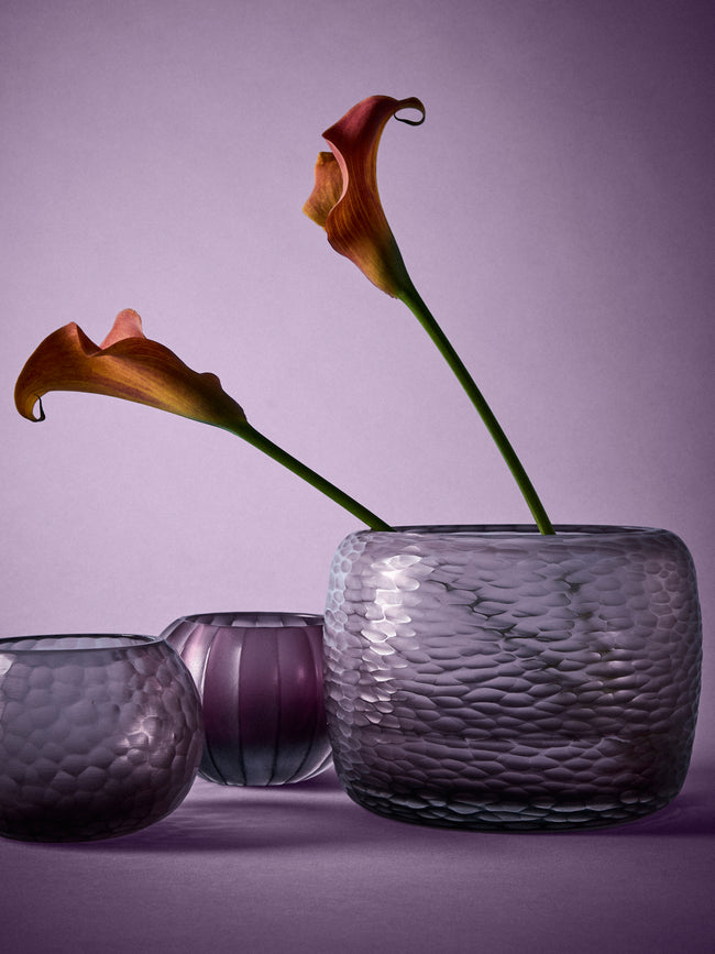 Micheluzzi Glass - Pozzo Ametista Semette Hand-Blown Murano Glass Vase (7in/17.5cm) - Purple - ABASK