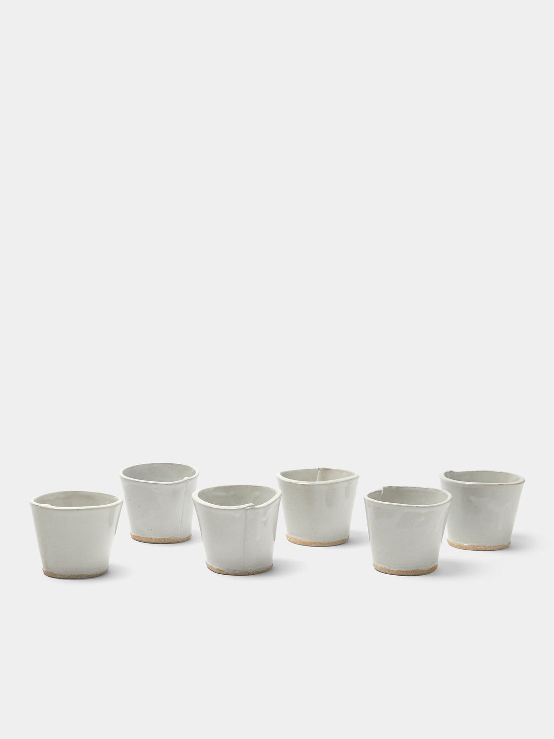 Estudio Vernís - Wood-Fired Stoneware Handleless Mugs (Set of 6) - White - ABASK