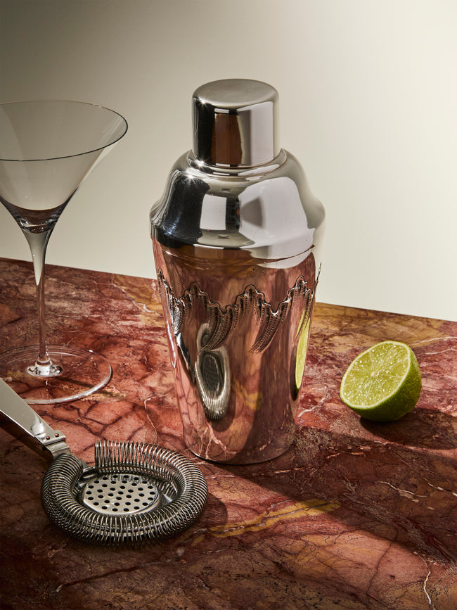 Antique and Vintage - Mid-Century Silver-Plated Cocktail Shaker - Silver - ABASK